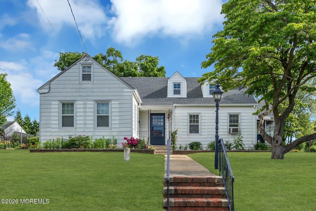 37 Highland Ave - Photo 2 of 50