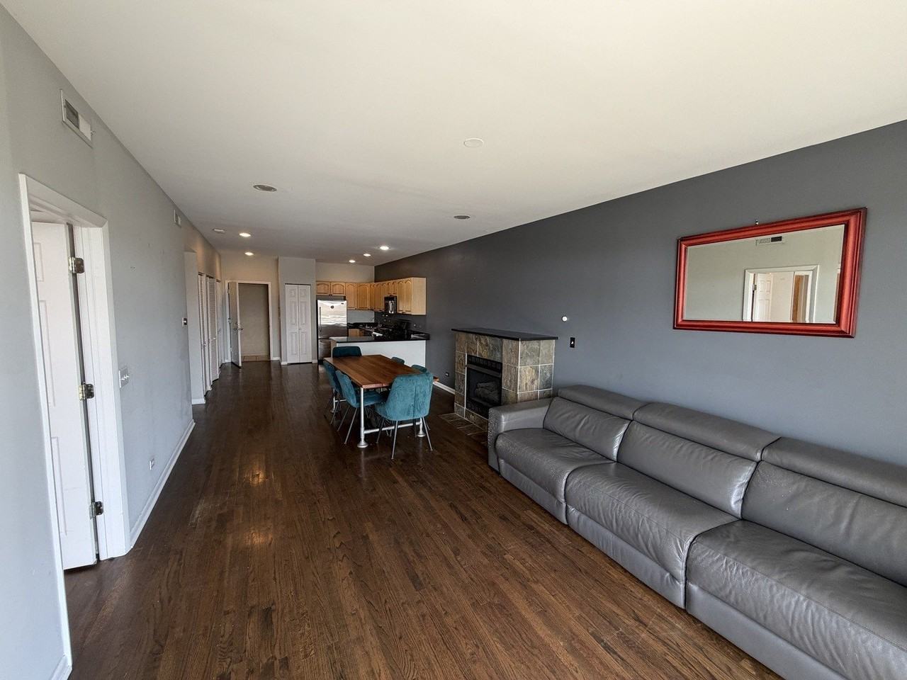 6135 N Broadway St #304 - Photo 5 of 11