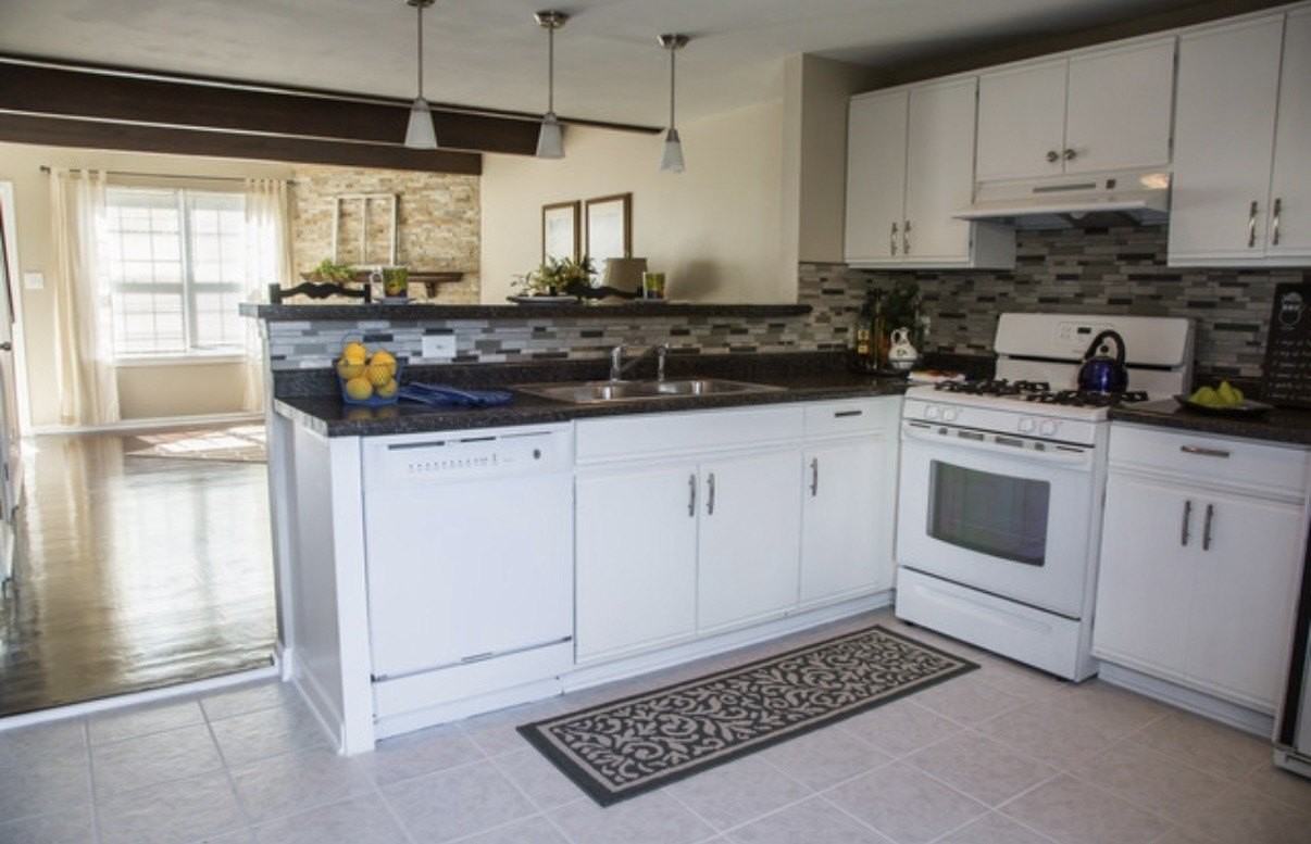 460 Meadow Hill Ln - Photo 2 of 7