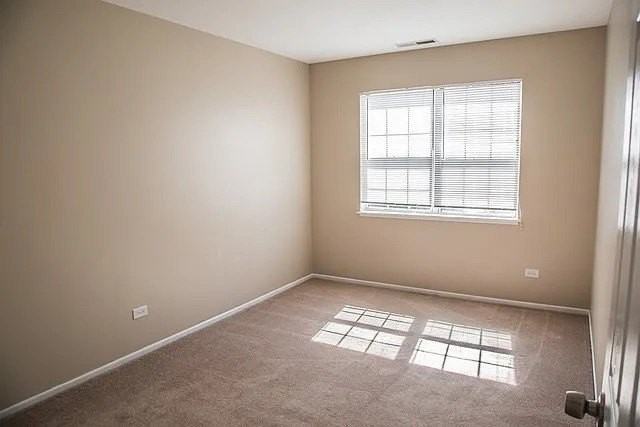 460 Meadow Hill Ln - Photo 5 of 7
