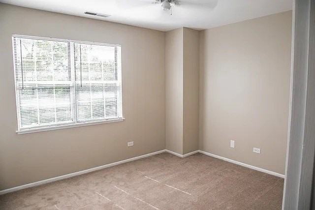 460 Meadow Hill Ln - Photo 6 of 7