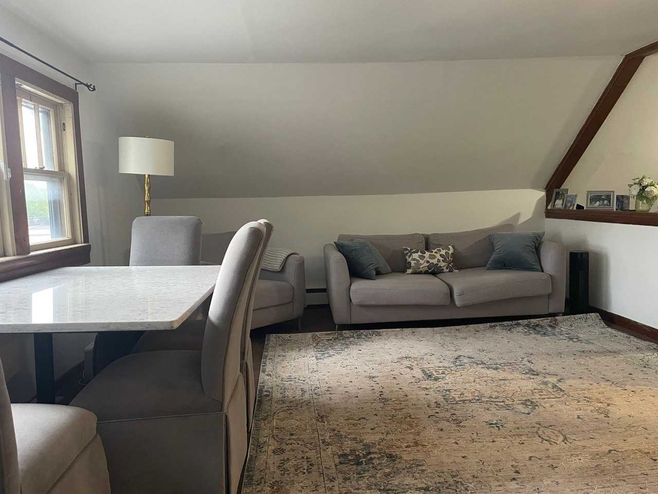 1105 W Touhy Ave #2 - Photo 3 of 10