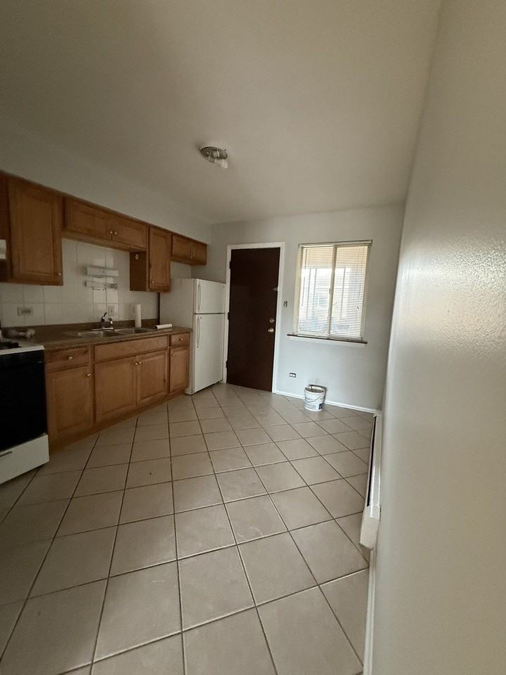 10451 Ann Ct #2W - Photo 5 of 9