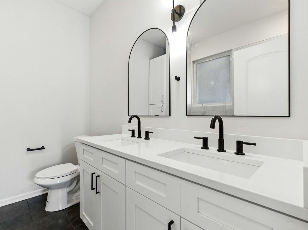 2629 W Haddon Ave #2 - Photo 6 of 10