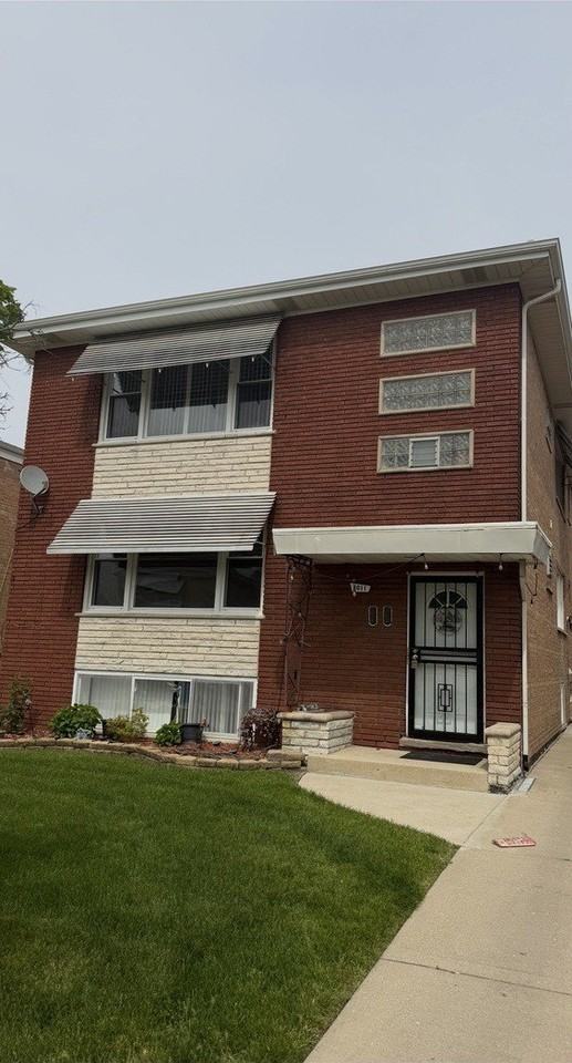 8011 S Komensky Ave #1 - Photo 2 of 11