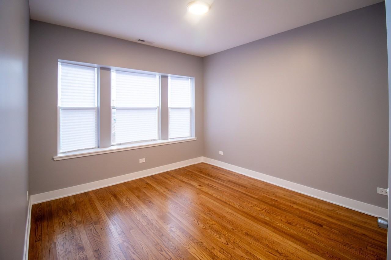 5310 S Harper Ave #2S - Photo 4 of 12