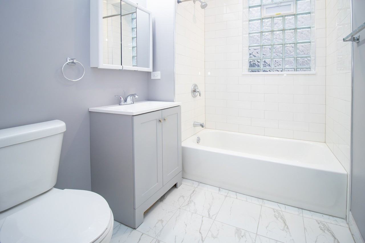 5310 S Harper Ave #2S - Photo 7 of 12