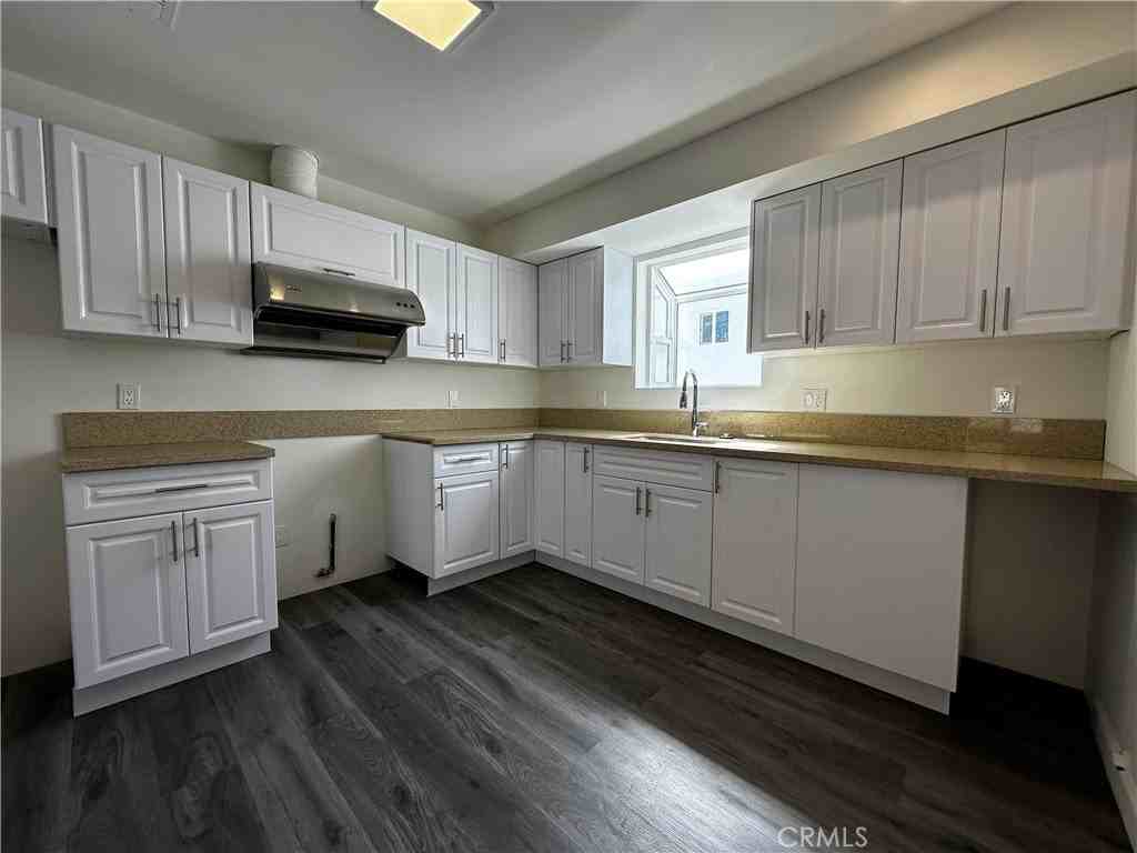 4410 Bowman Blvd #B - Photo 3 of 12
