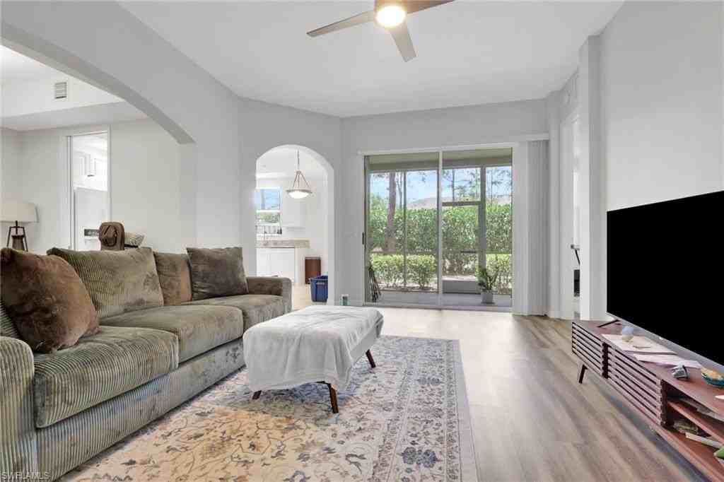 1335 Mariposa Cir #4103 - Photo 5 of 19