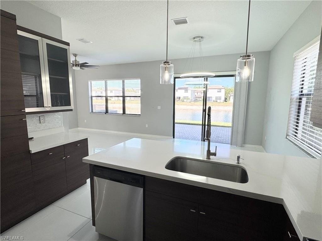 8984 Madrid Cir - Photo 6 of 28