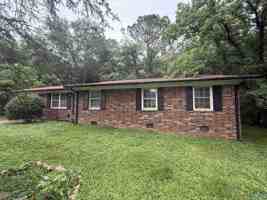 featured image of 902 Sisk St