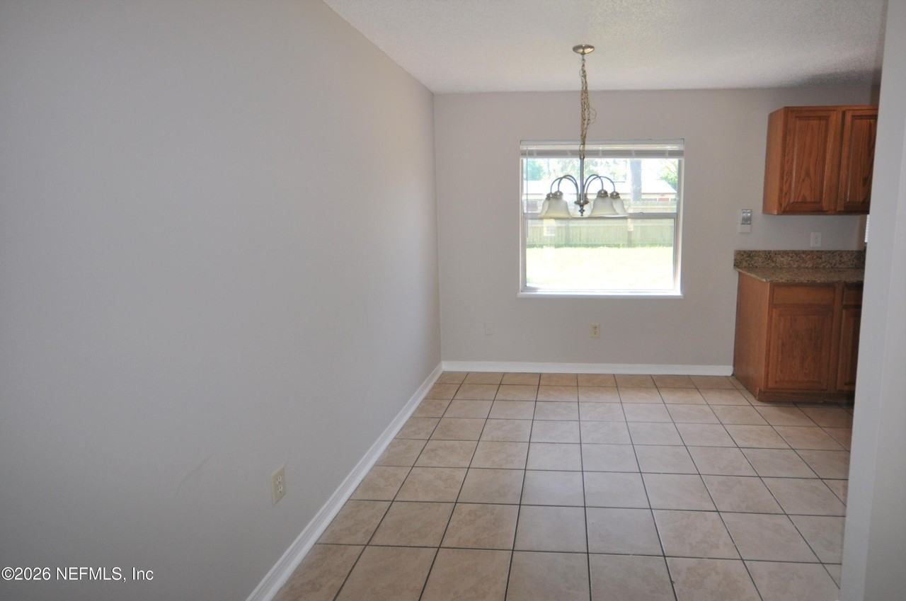10930 Whitly Ct - Photo 7 of 18