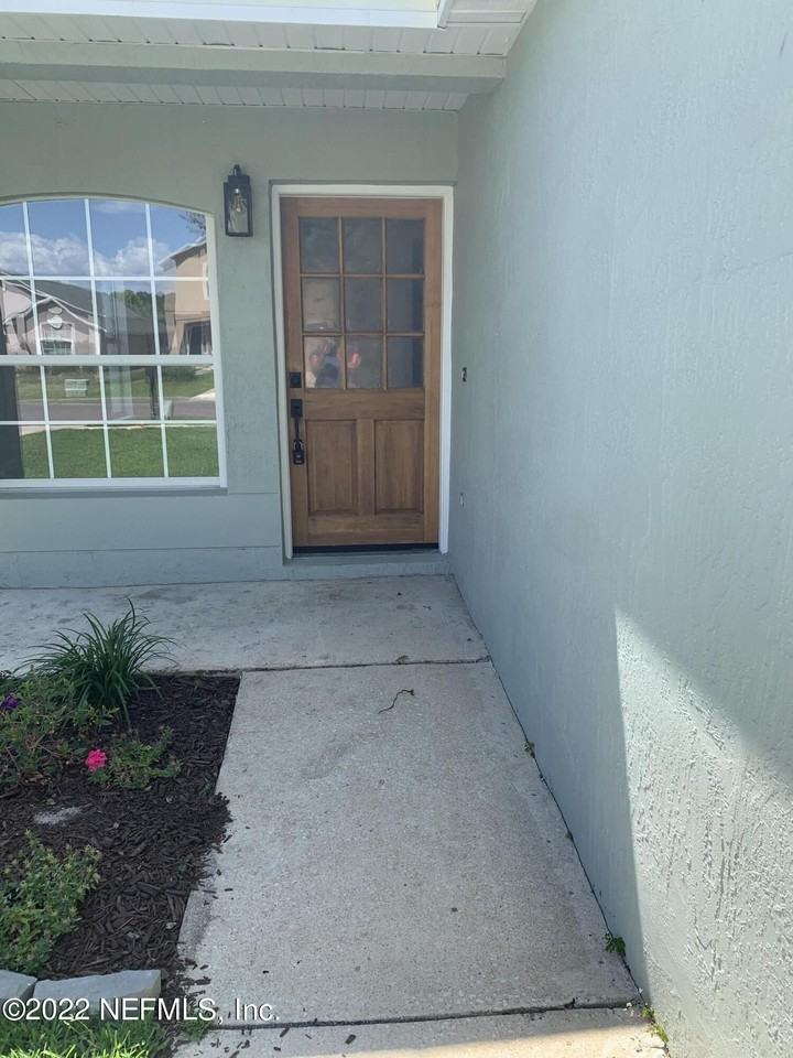 3462 Talisman Dr - Photo 4 of 20