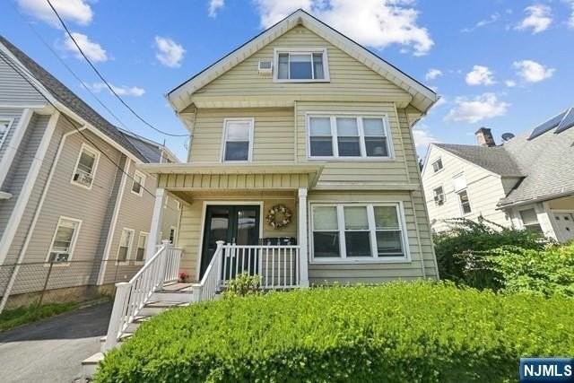 16 Henry St #2 - Photo 2 of 16