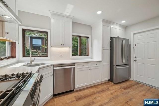16 Henry St #2 - Photo 7 of 16