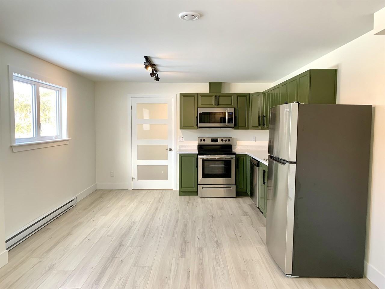 46 Markham Drive - A #A - Photo 2 of 14
