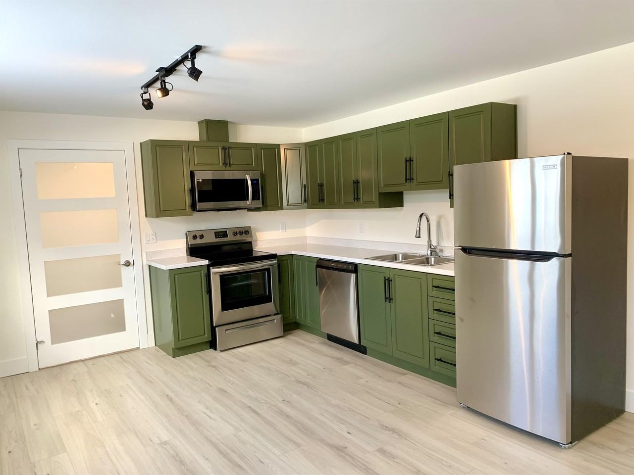 46 Markham Drive - A #A - Photo 3 of 14