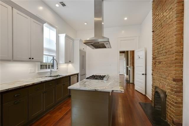 3439 Baronne St - Photo 3 of 17