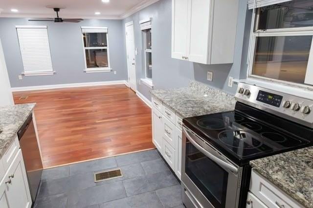 6202 Vermillion Blvd - Photo 2 of 10