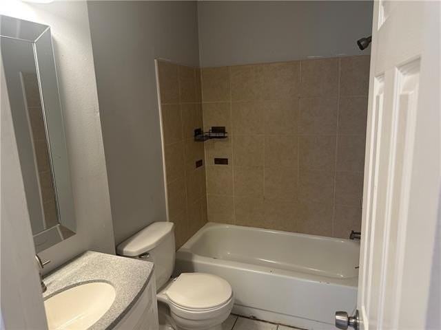 2536 Virginian Colony Ave - Photo 5 of 9
