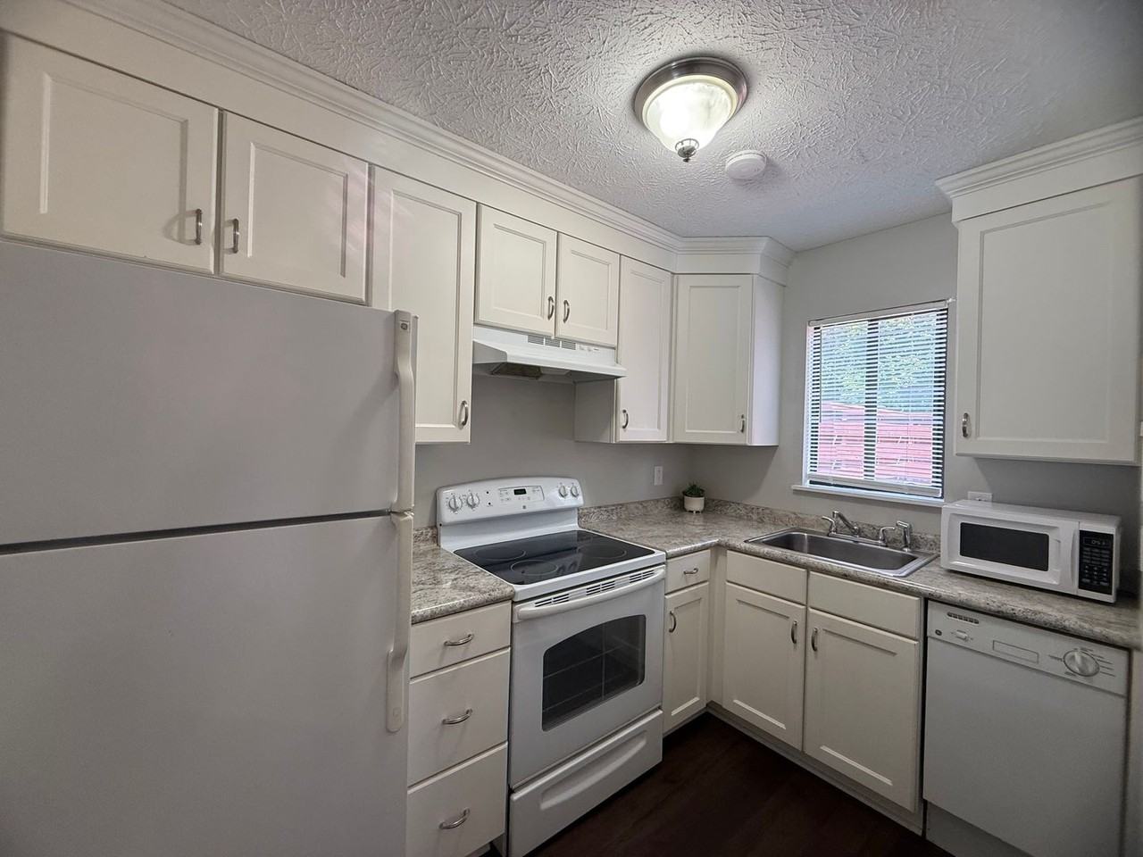 94 Countryplace Ln - Photo 5 of 20