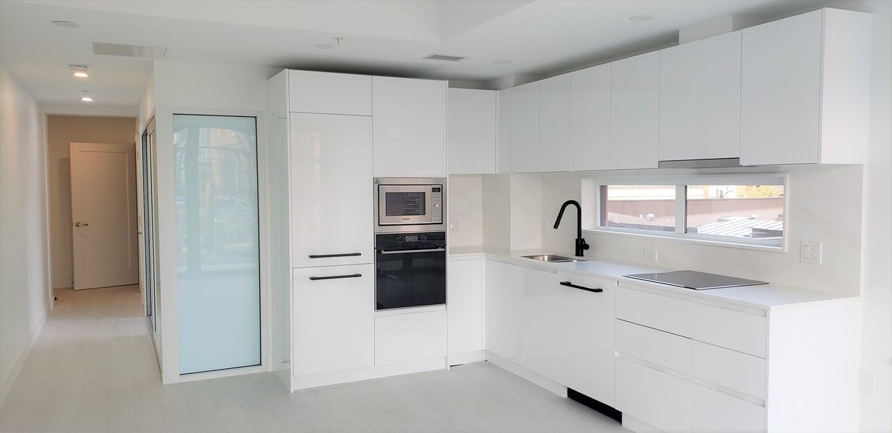 138 East 8th Avenue #304 - Photo 7 of 10