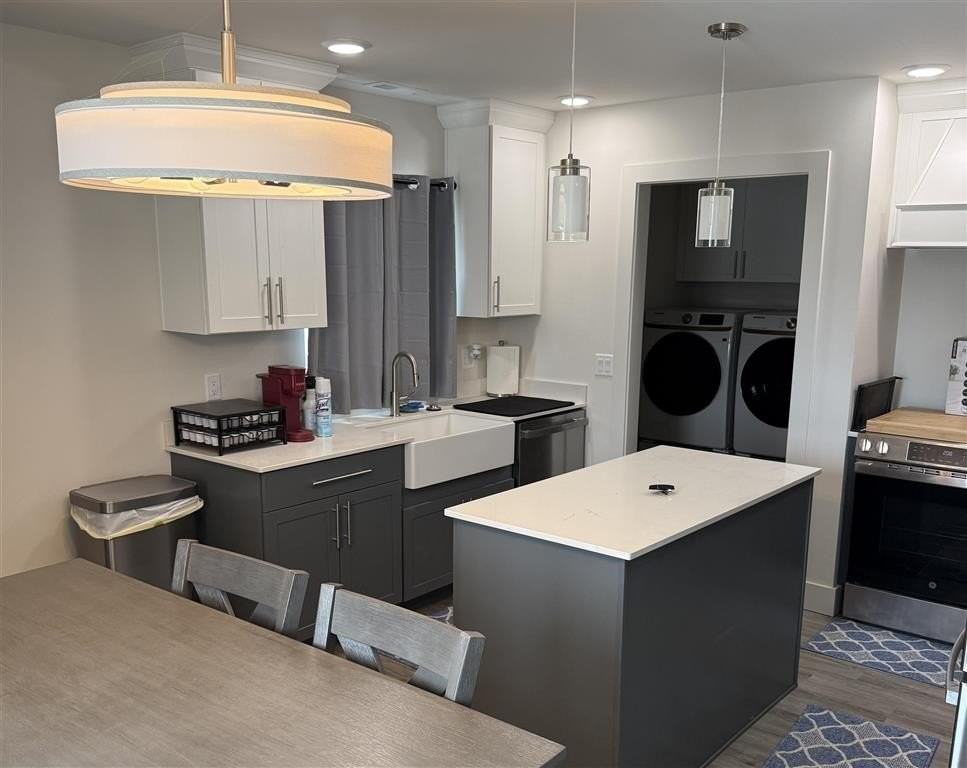 742 N Clark St - Photo 3 of 16