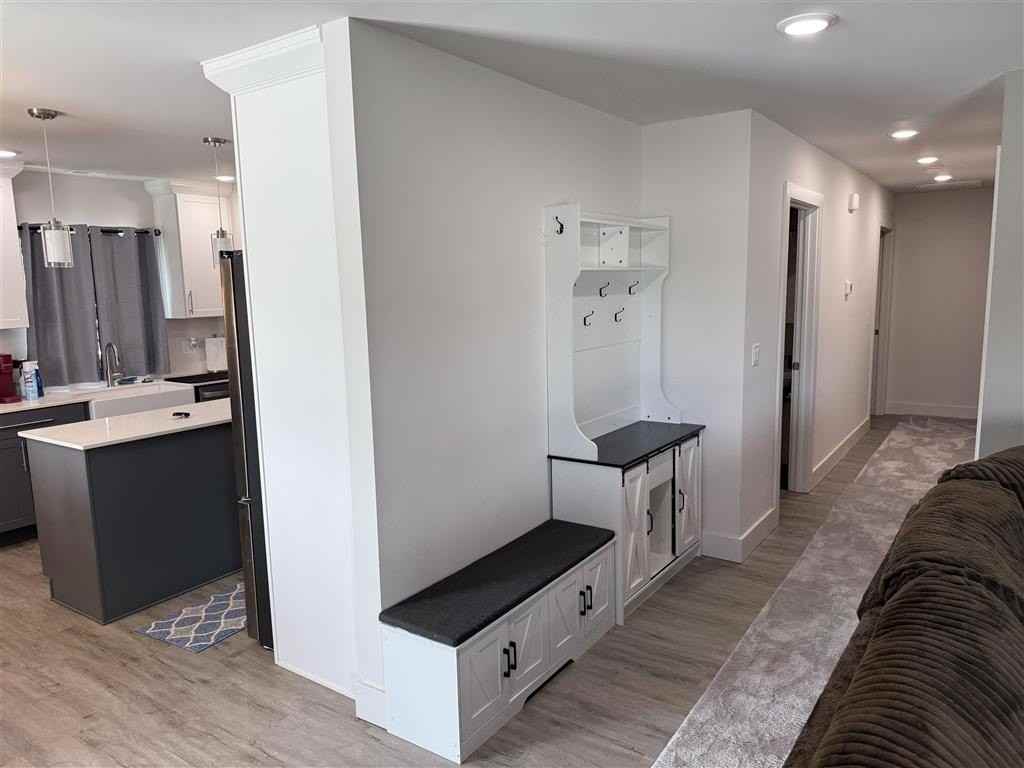 742 N Clark St - Photo 7 of 16