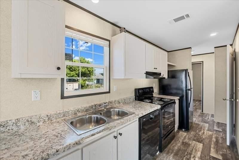 125 Southland Ct #125 - Photo 2 of 4