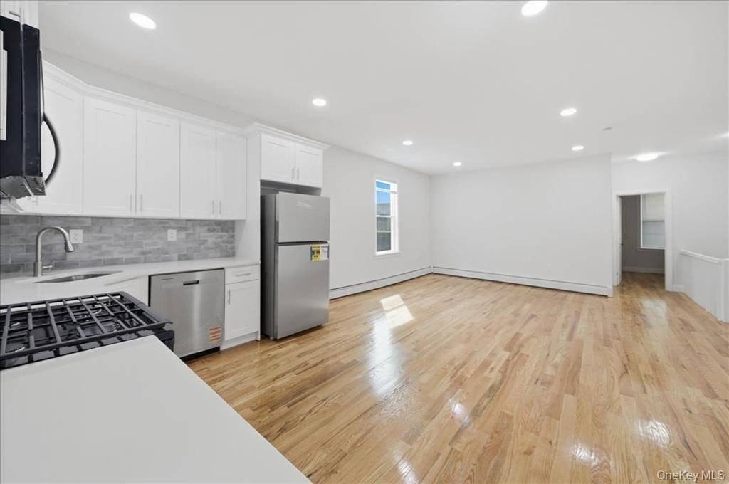 1624 Seddon St #2 - Photo 2 of 12