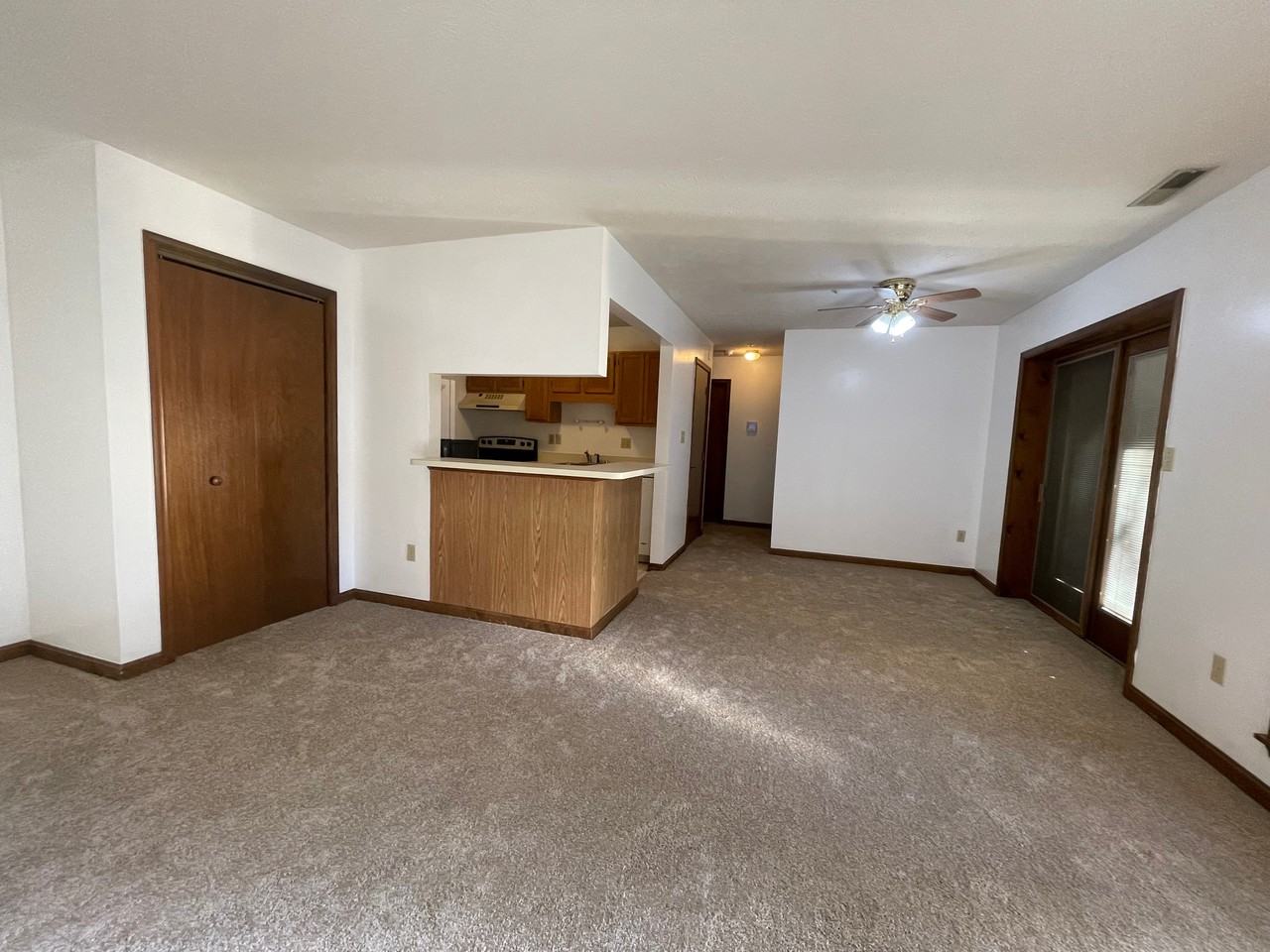 44790 Locust Ridge Ct #1 - Photo 2 of 8