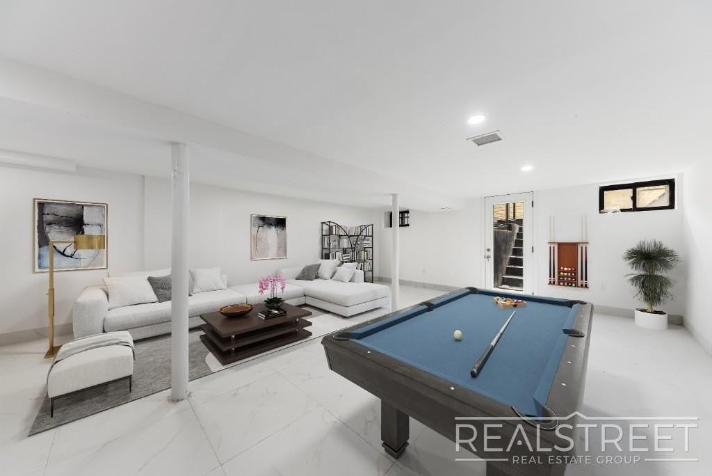 310 Linden St #1 - Photo 5 of 18