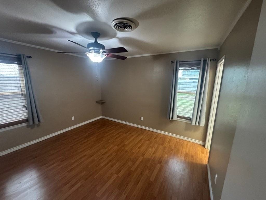 4217 Redbud Ave - Photo 6 of 10