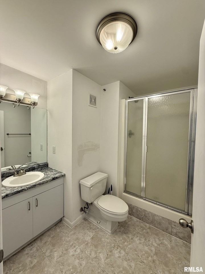 123 Sw Jefferson Ave - Photo 7 of 10