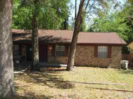 featured image of 4935 Yacht Harbor Dr