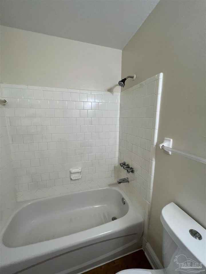 4935 Yacht Harbor Dr - Photo 5 of 9