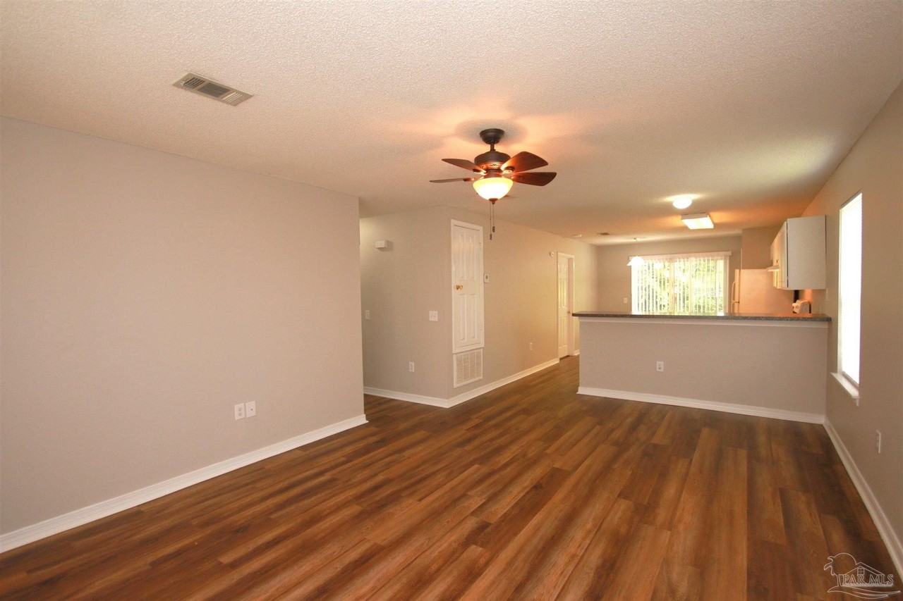 1077 Antigua Cir - Photo 2 of 14