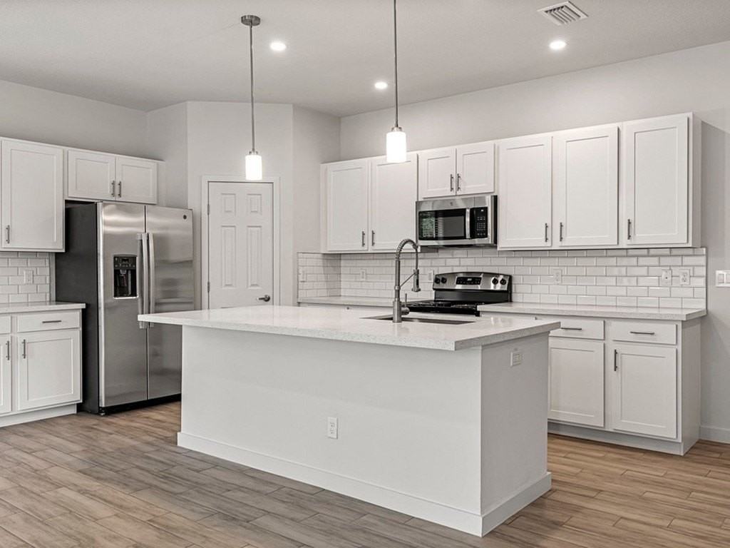 7704 Pacific Ave - Photo 3 of 32