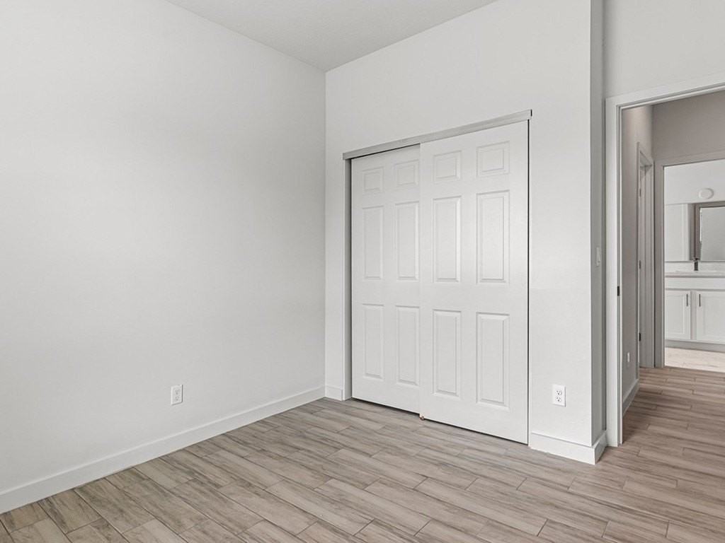 7704 Pacific Ave - Photo 5 of 32