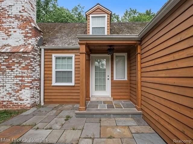 27180 Wellington Rd - Photo 6 of 29