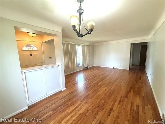 6810 Rosemary St - Photo 3 of 14