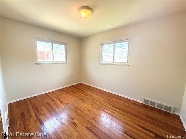 6810 Rosemary St - Photo 7 of 14