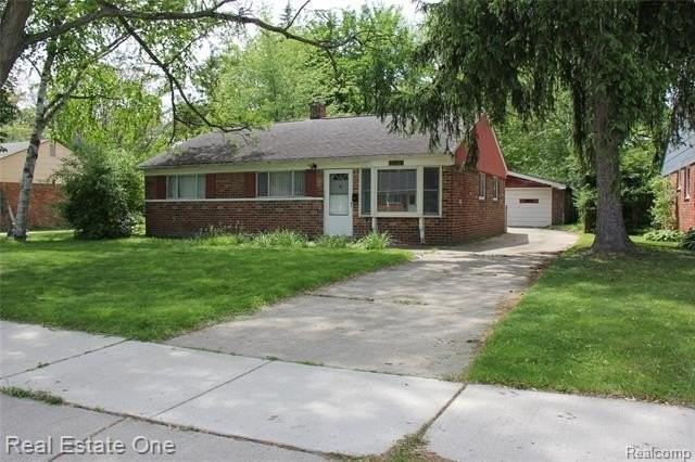 28051 Stuart Ave - Photo 2 of 32