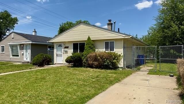 26742 Penn St - Photo 2 of 14