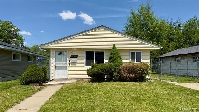 26742 Penn St - Photo 3 of 14