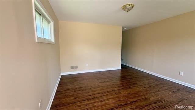 26742 Penn St - Photo 5 of 14
