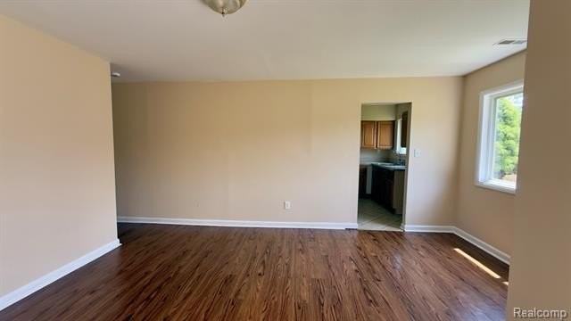 26742 Penn St - Photo 6 of 14