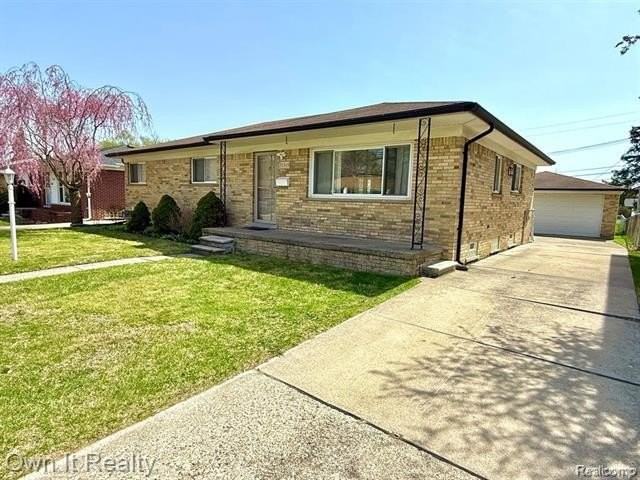 31015 Dorais St - Photo 2 of 16
