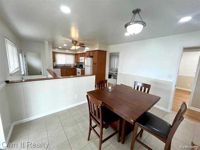 31015 Dorais St - Photo 7 of 16
