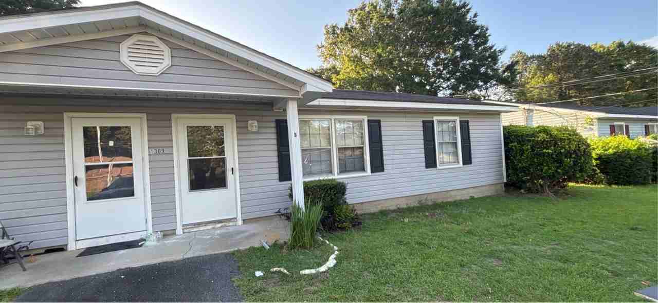 1309 Ireland Dr #B - Photo 2 of 15